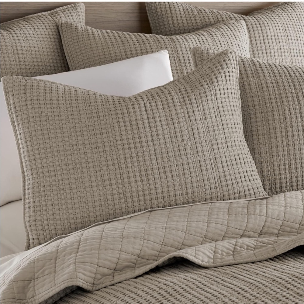 Levtex Home Mills Waffle - Full/Queen Quilt Set (w/ 2 Shams) Taupe Cotton Waffle